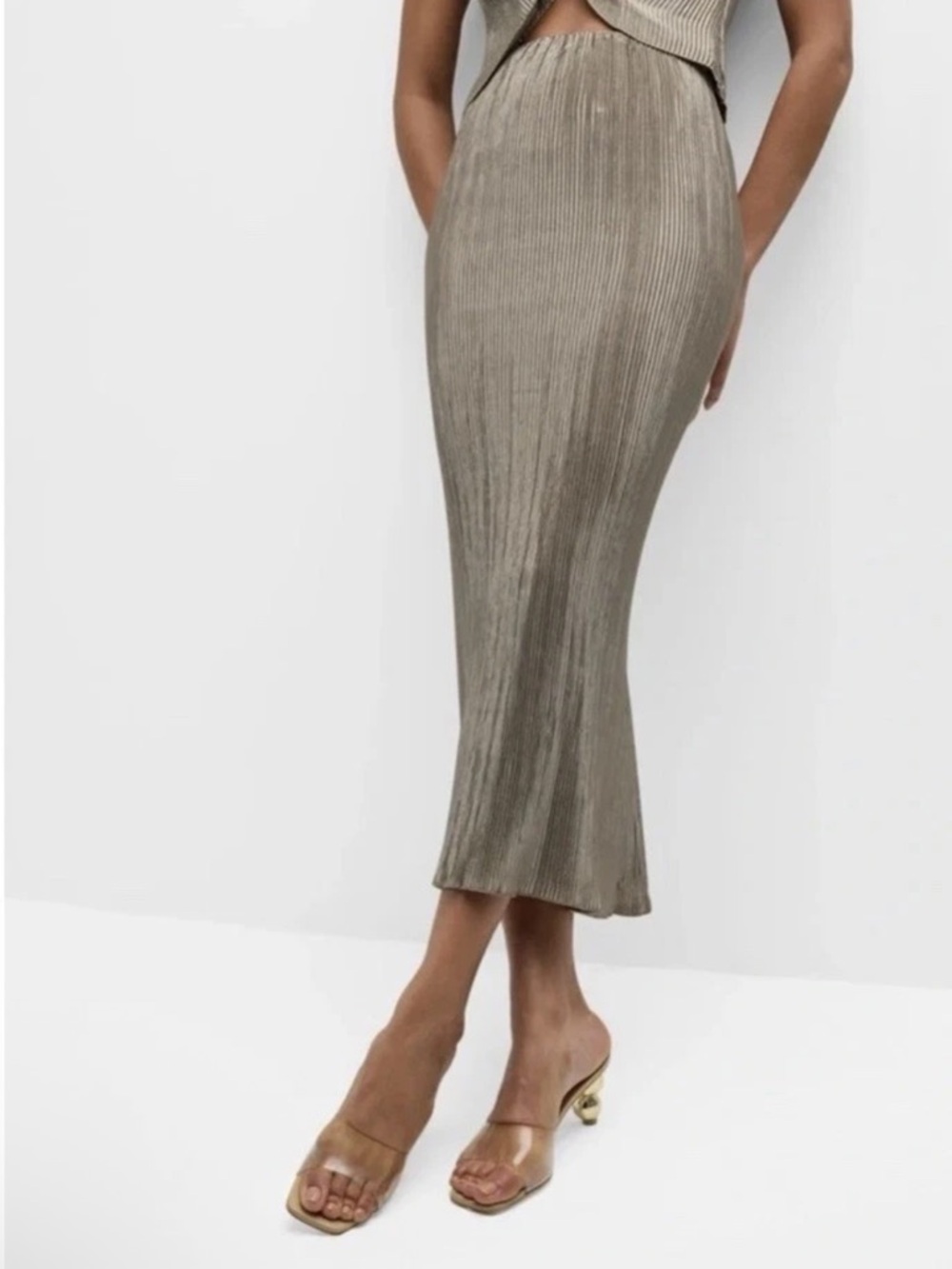 Nwt CULT GAIA Kylii Pleated Satin Midi Skirt Size Medium